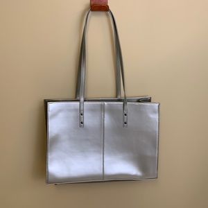 WILSON’S LEATHER SILVER TOTE